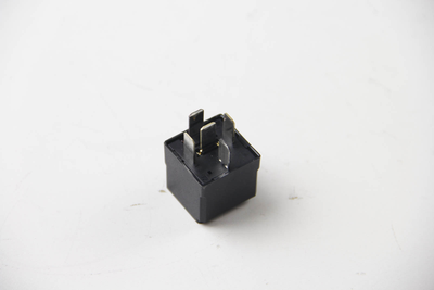 Реле управління холодного пуску (12V,30A) MERCEDES 87-, HELLA (4RD007794021)