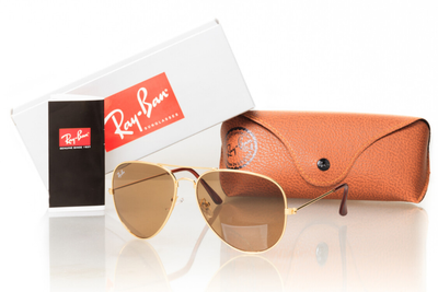 Солнцезащитные очки Ray-Ban