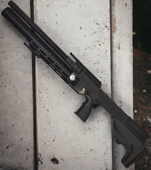 Пневматическая винтовка (PCP) ZBROIA Sapsan Tactical 550/300 (кал. 4,5 мм, черный)