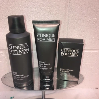 Набор для мужчин Clinique For Men гель для бритья с экстрактом алоэ (125 мл) успокаивающее средство после сритья 75 и увлажняющий крем SPF 21 (100 мл)
