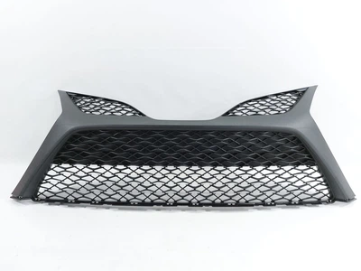 Решітка переднього бампера (SE/XSE) Toyota Camry 2018-2020 5310206520