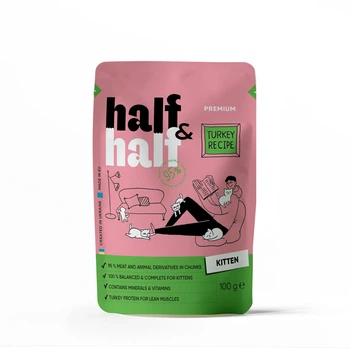 Упаковка вологого корму для кошенят у шматочках з індичкою у желе Half&Half 22 шт*100 г