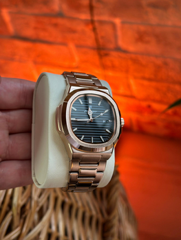 Мужские часы Poedagar Nautilus золотые, черный циферблат