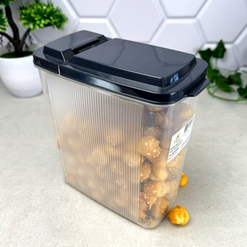 Пластиковый контейнер для сыпучих продуктов 1.7 л Akay