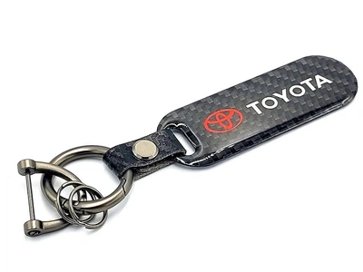 Брелок для ключей Carbon с карабином TOYOTA
