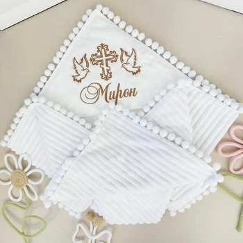 Крыжма махровая с вышивкой Family Tradition утеплённая с бахромой 100х100 см белый Ангельское крыло
