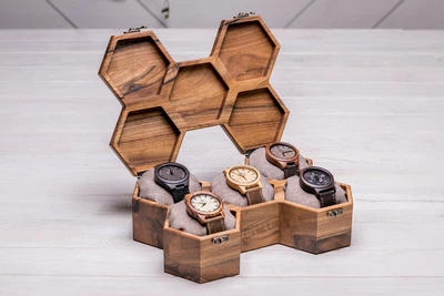 Сотова коробочка з дерева горіха для годинників з ініціалами EcoWalnut Сотова скринька для 5 годинників з дерев'яною кришкою