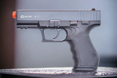 Стартовый сигнальный пистолет Blow TR 17 (Glock)