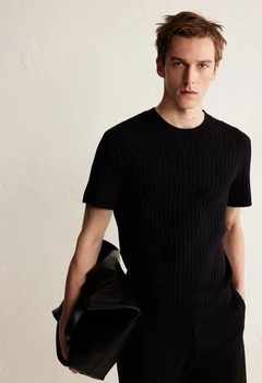Чоловіча трикотажна футболка Regular Fit H&M (57378) L Чорна