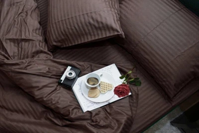 Постельное белье с резинкой CHOCOLATE, сатин страйп LUX Двуспальный размер, наволочки 50/70