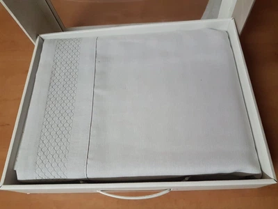 Скатерть Тabe. Honey Collection Gri-160х220 см