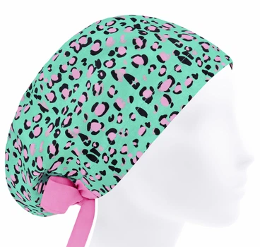 Медицинская шапочка женская HeadwearUniverse универсальная принт Леопард на зелёном
