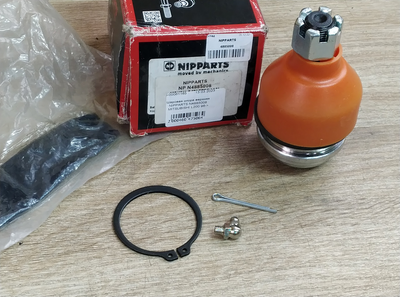 Кульова опора верхня NIPPARTS N4885008 MITSUBISHI L200 96->