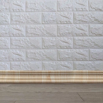 Плінтус самоклеючий гнучкий 3D Loft Карамельне дерево 2330х80мм
