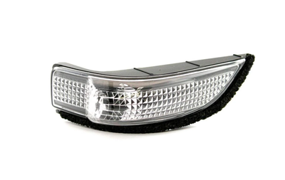 Покажчик повороту AVTM Toyota Auris 2012-2015/Avalon 2013-2018/Camry V50 2011-2017/Corolla/Prius 2013-20 (187028M31)