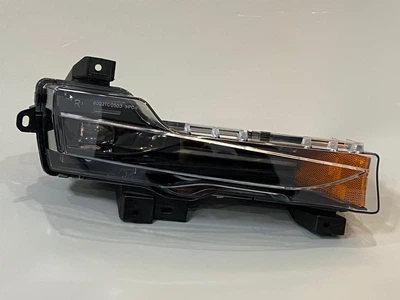 Протитуманна фара права Tesla Model 3/Y USA Full led