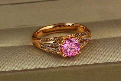 Кольцо Xuping Jewelry вишневый аромат с розовым камнем р 16 золотистое