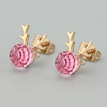 Сережки гвоздики Олень з кристалами Swarovski 45571 розмір 14х12 мм колір рожевий вага 2.9 г позолота 18К