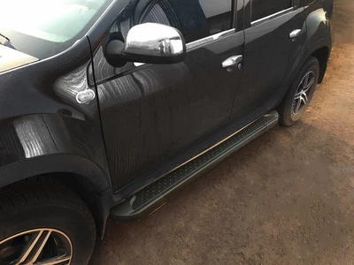 Renault Duster 2008-2017: Алюминиевые боковые пороги Allmond Black (2 шт.)