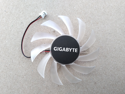 Вентилятор кулер для видеокарты Gigabyte 75 мм 2-pin DFC801012H (T128010SM T128010SU PLD08010S12H FS1280-S2135A) (№75.9)