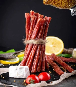 Мясные колбаски солено-сушеные "Meat stics", 1 килограмм.