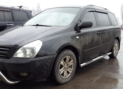 Боковые пороги подножки труба с накладками на Kia Carnival 06- d60х1,6мм КИА Карнивал ST5377