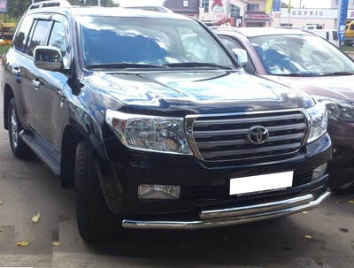 Кенгурятник захист переднього бампера на Toyota Land Cruiser 200 07- d42/60х1,6мм Тойота Ленд Крузер 200 ST40111