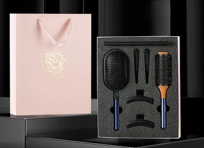 Подарочный набор Maxpro Prussian Blue/Black (3 расчески+4 заколки)