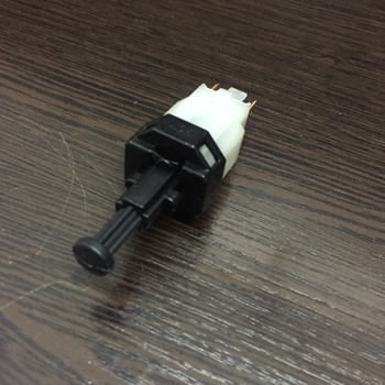 Датчик стоп-сигнала (жабка) KAP 42595774 DAEWOO LANOS