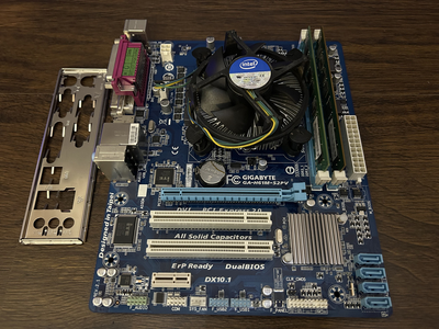 Игровой комплект Материнская плата GIGABYTE + Intel Core i3-3240 + 8GB DDR3 Б/У