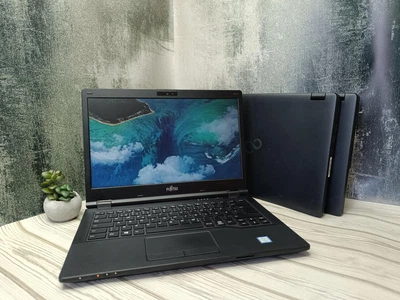 Ноутбук Fujitsu LIFEBOOK E548 \ HD \ і3-7130U \ 8 GB \ SSD 256 GB \ для роботи навчання \ - Б/В