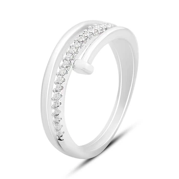 Серебряное кольцо с фианитами, вес изделия 2,84 гр (2161066)