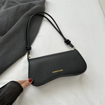 Жіноча сумка 3986 багет рептилія чорна