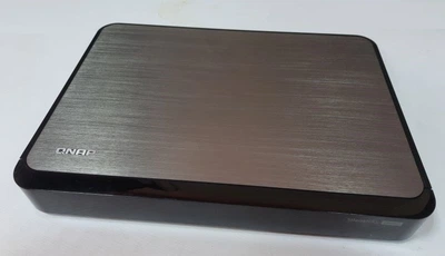 Сервис NAS QNAP HS-210, Marvell 6282 (1.6 GHz) 512mb DDR3, без HDD (2 x 3.5") 2 x USB3.0