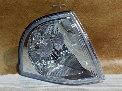 Поворотник правий гладкий аналог 18A207012B Шкода (Skoda) Октавія Тур 2000-2004