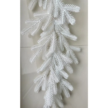 Гірлянда хвойна SGH Traditional лита 1,2 м біла