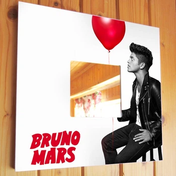 Декоративное зеркало "Певец Бруно Марс. Bruno Mars" для фанатов поп музыки, украшение интерьера в спальню, кафе