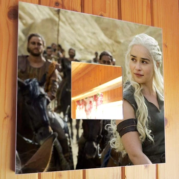 Зеркало "Дейенерис Таргариен. Игра престолов. Game of Thrones" фанатам сериала, украшение интерьера спальни, кафе, бара