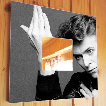 Декоративное зеркало "Дэвид Боуи. David Bowie" для фанатов, поп музыка, украшение интерьера в бар, клуб, спальню, подарок
