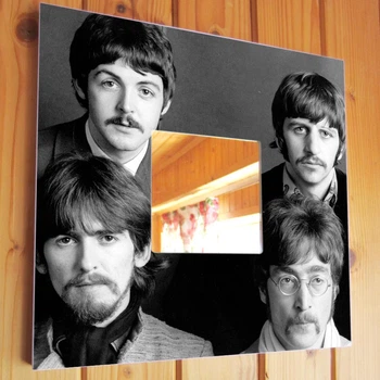 Зеркало "Группа The Beatles" подарок для фанатов, музыкантов, любителей рок музыки, украшение в бар, клуб, спальню