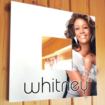Декоративное зеркало "Уитни Хьюстон. Whitney Houston" подарок украшение интерьера для фанатов поп музыки, музыкантов