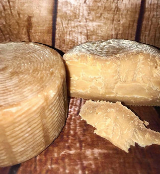Сир Качотта з топленим молоком (коз.) Козацьке подвір'я вакуум 400 г