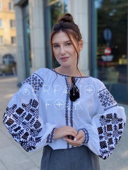 Жіноча вишиванка біла з чорною вишивкою "Праскевія" блуза вишита на тканині льон-бавовна 12797-52 (XL)
