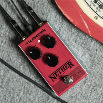 Efekt gitarowy TC Electronic Nether Octaver (34000146)