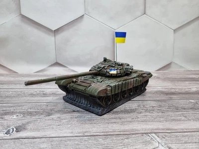 Статуэтка "Танк Т-72Б"