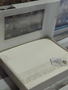 Скатерть с кружевом Tabe SILVIO 160х220см