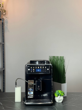 Автоматическая кофемашина Saeco Xelsis SM7580/00 - Refurbished