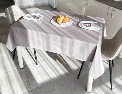 Скатерть водоотталкивающая Delux Textil Беж 140 х 110 см (366904)
