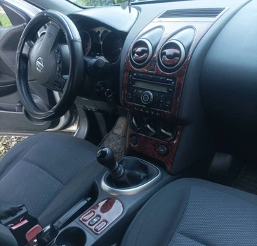 Накладки на панель Карбон для Nissan Qashqai 2007-2010 гг