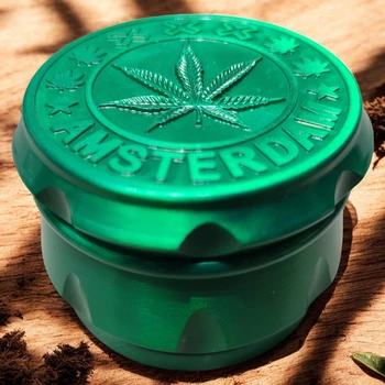 Гриндер для подрібнення тютюну D&K Grinder Cannabis Green